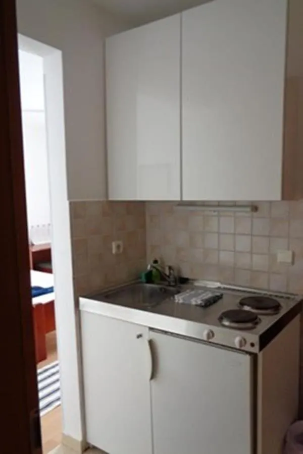 Apartments Vlado Njivice 0*,  Croatia