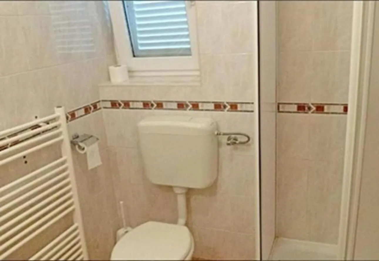 Apartments Vlado Njivice